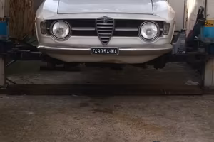 alfa romeo junior 1300 scalino 
