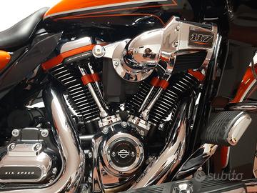 Harley-Davidson Road Glide C.V.O. - 2022