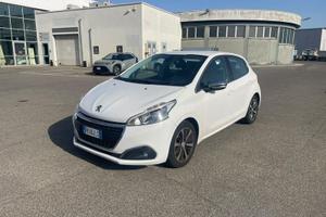 Peugeot 208 Allure 1.6 BlueHDi 100cv