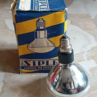 Lampada per fotografia con riflettore 500W.