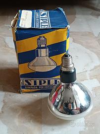 Lampada per fotografia con riflettore 500W.