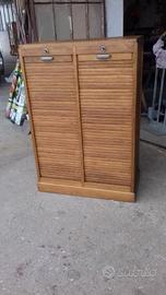 mobile con serrande vintage