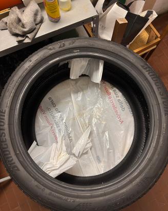 GOMME AUTO - Bridgestone Turanza 245/40 R19 - SUV