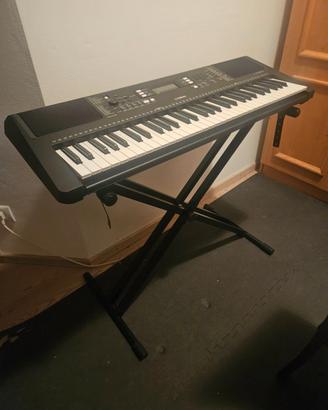Yamaha PSR-E363 + supporto