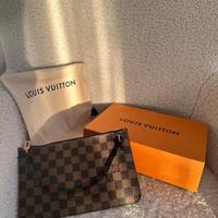 Pochette di Neverfull Louis Vuitton