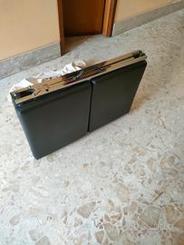 Lettino pieghevole in metallo