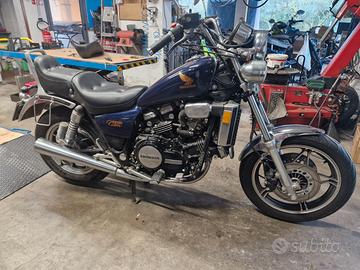 Honda vf 750 custom