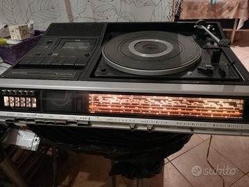 Giradischi radiotegisratore vintage