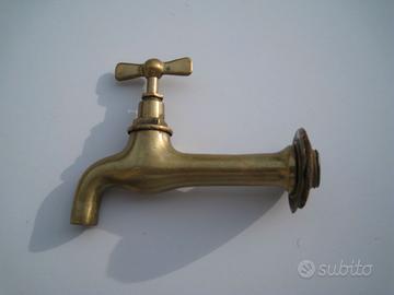 RUBINETTO IN OTTONE A FARFALLA CORPO LUNGO,