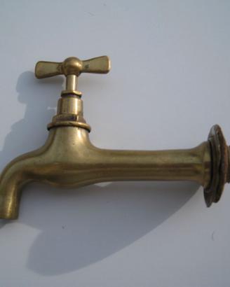 RUBINETTO IN OTTONE A FARFALLA CORPO LUNGO,