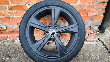 215/45/17 gomme e cerchi Audi