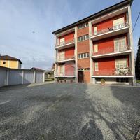 2 LOCALI A CASELLE TORINESE