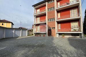 2 LOCALI A CASELLE TORINESE