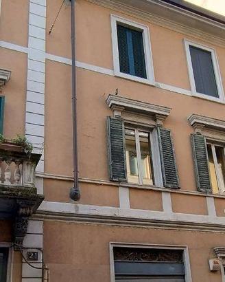 Immobile in asta di 99 m² con 1 locale a Milano