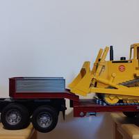 Camion Scania articolato con bulldozer Cat Bruder