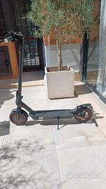 Monopattino elettrico vivobike V30