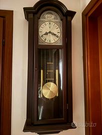 Orologio a pendole in legno