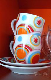 Tazze da tè con piattini in ceramica 