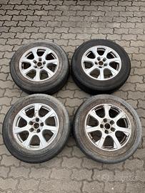 Cerchioni con gomme per Audi