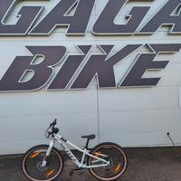 Scott Scale 400 24 pollici