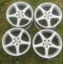 4 Cerchi in Lega 17" Radius R1 | Attacco 5x112