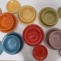 Set da 6 persone piatti colorati