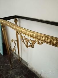 consolle, sedia, specchio e appendi abiti