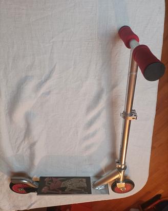 Monopattino decathlon. 