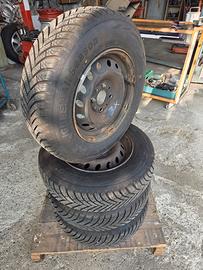 4 gomme 4 stagioni M+S con cerchi 155/80/R13 