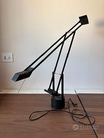 Lampada Artemide TIZIO – Design R. Sapper