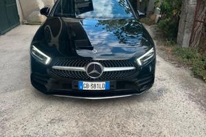 MERCEDES CLASSE A200d - PREMIUM AMG