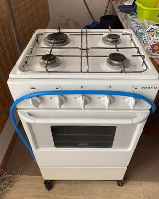 Cucina a gas con forno