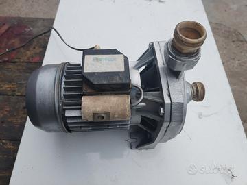 elettropompa HP 1.   w 220
