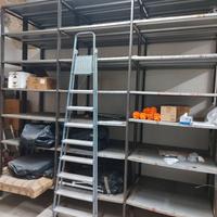 Scaffalatura per deposito