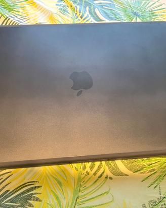 MacBook Pro M1 Pro (10 core) 32 GB Ram 512 SSD