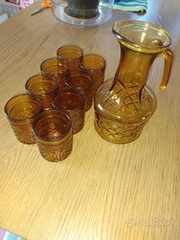 bicchieri e caraffa