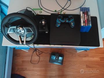 PS4 con volante e giochi 