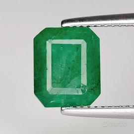 Smeraldo naturale Zambia 3.66 ct certificato