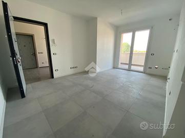 3 LOCALI A MANTOVA