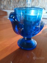 Portauovo in vetro blu