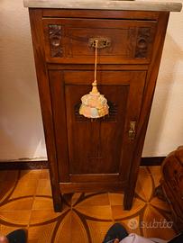 comodino con piano in marmo arte povera darda