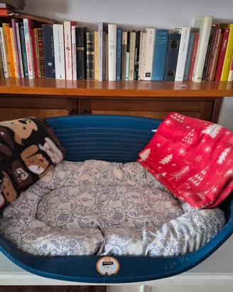 cuccia per cane con cuscino e copertine