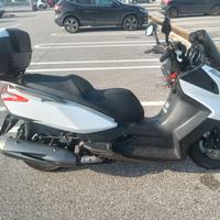 KYMCO DOWNTOWN 300