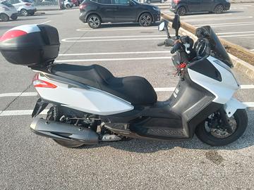KYMCO DOWNTOWN 300