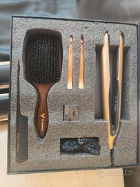 Piastra per capelli.