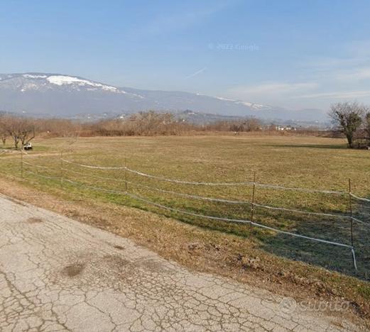 Ampio quadrilocale a zane' con giardino e balcone