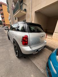 Mini Coutryman 2.0 111 cv