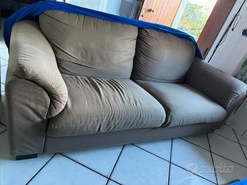 Divano 3 posti comodissimo