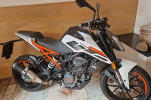 ktm duke 125  2019 nuovo