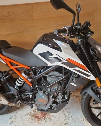 ktm duke 125  2019 nuovo